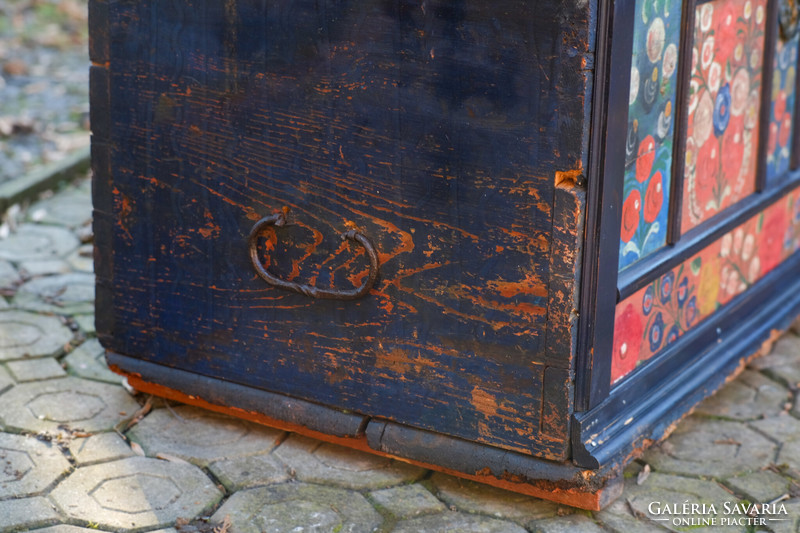 Old painted flowered bee chest, bee chest, mosquito chest