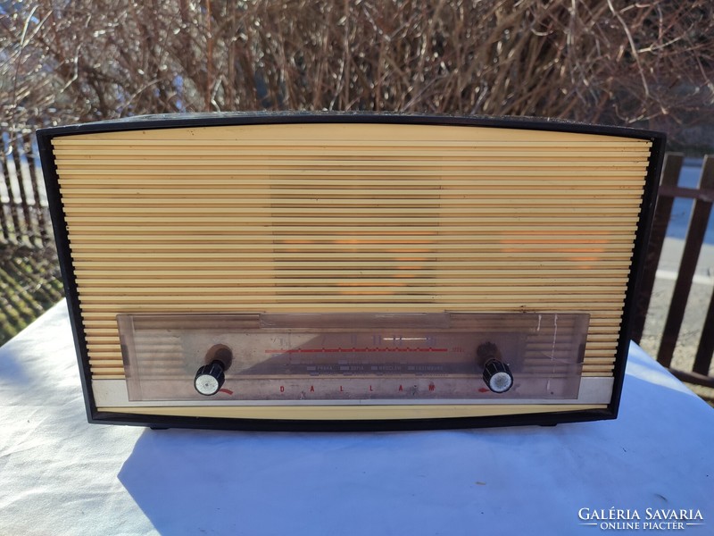 Videoton R 4010 Dallam régi rádió