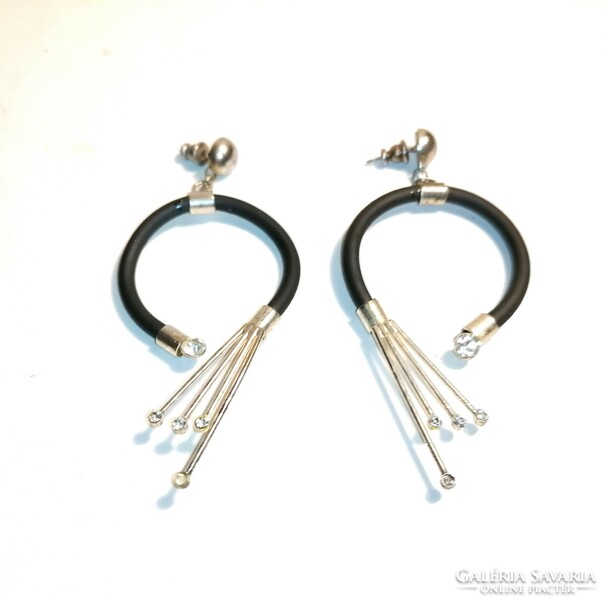 Old earrings with rubber (608)