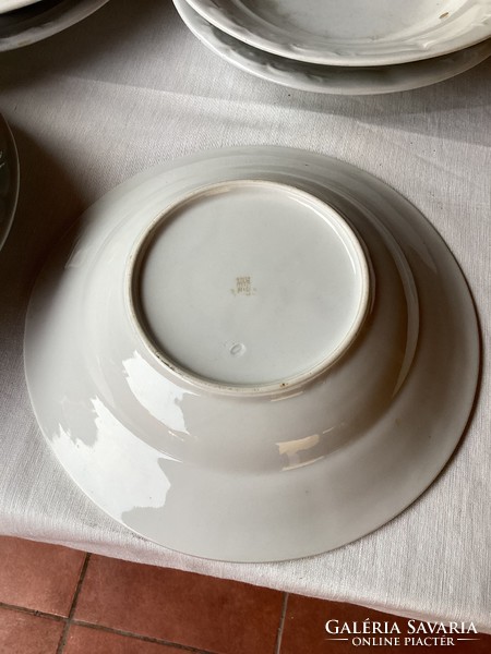 Inda mintás Zsolnay porcelán paraszt tányér.
