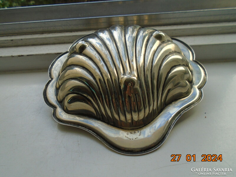 Silver-plated epns English shell bonbonier on globe-shaped legs