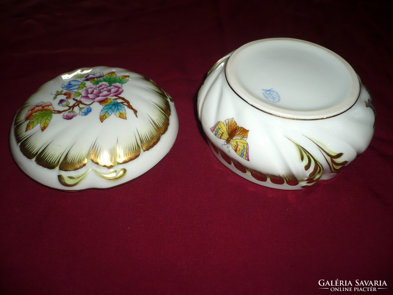 Herend porcelain bonbonnier with Victoria pattern, 12x8 cm., from HUF 1