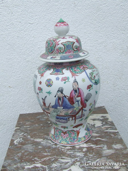 Chinese porcelain vase