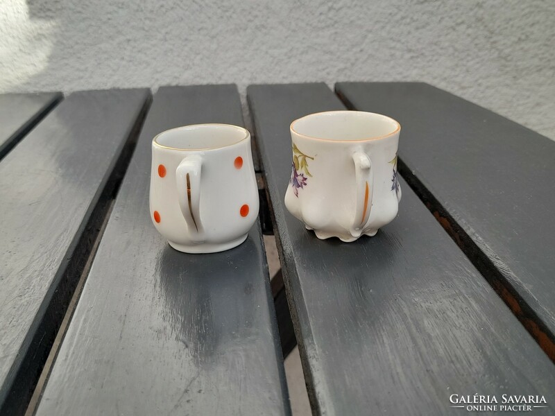 2 Mini cups, presumably from Zsolnay