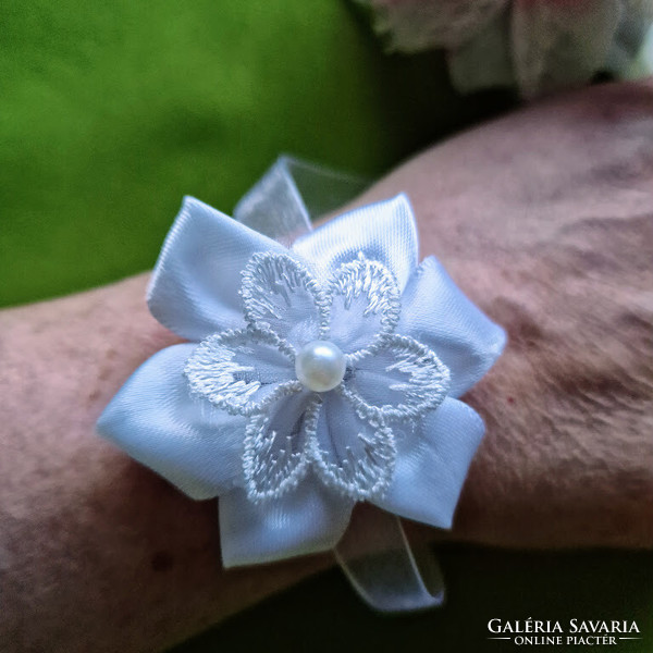 Wedding csd33 - embroidered beaded floral wristband