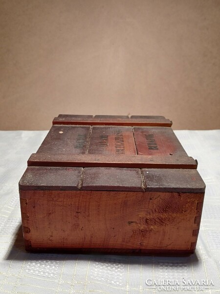 Brand vermouth wooden crate - Hungarian state cellar farm Budafok