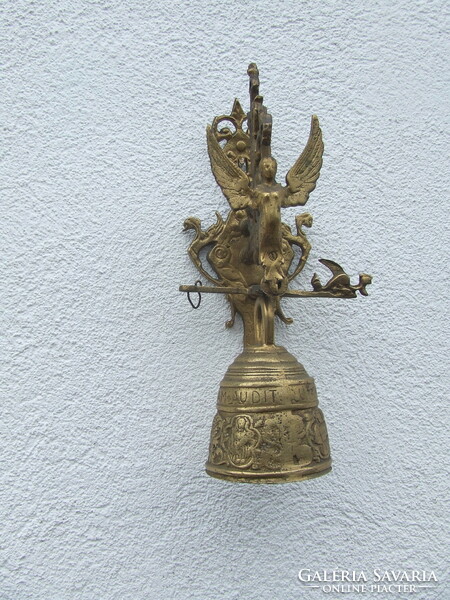 Bell bronze