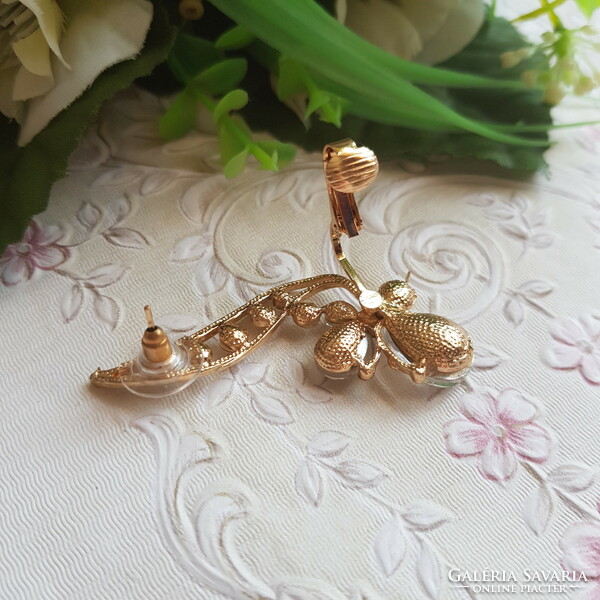 New rhinestone butterfly earrings with clip