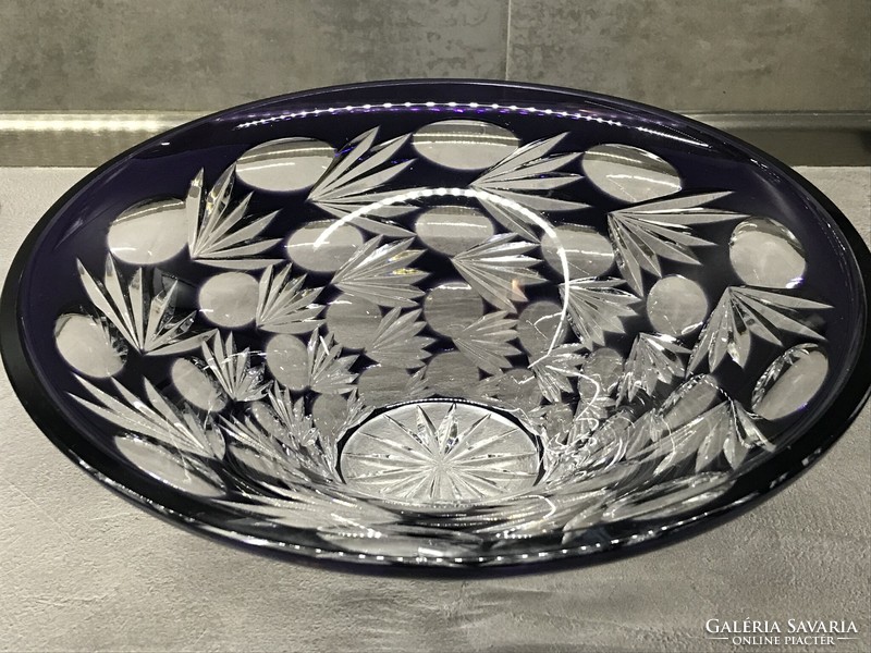 Old lip crystal bowl with deep purple and transparent layers, beautiful carving, diameter 27.5 cm