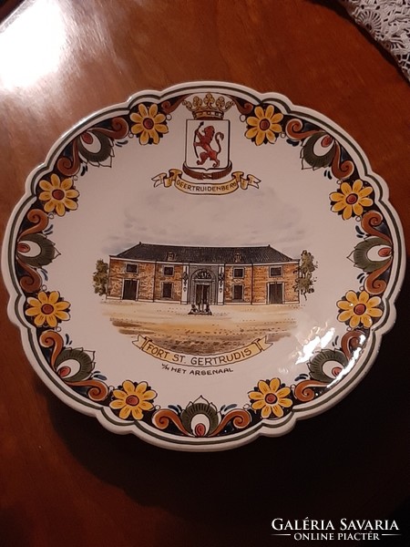 Hand-painted Arsenalaal Dutch ceramic plate, only 300 pieces were made