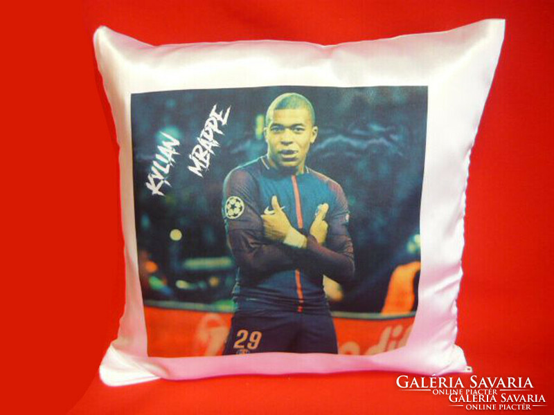 Kylian mbappé pillow