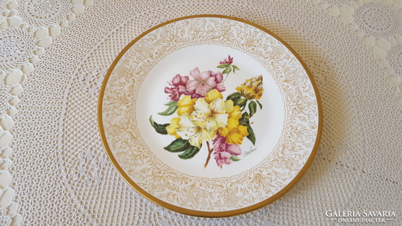 English bohemian bone china decorative plate, wall decoration 27cm.