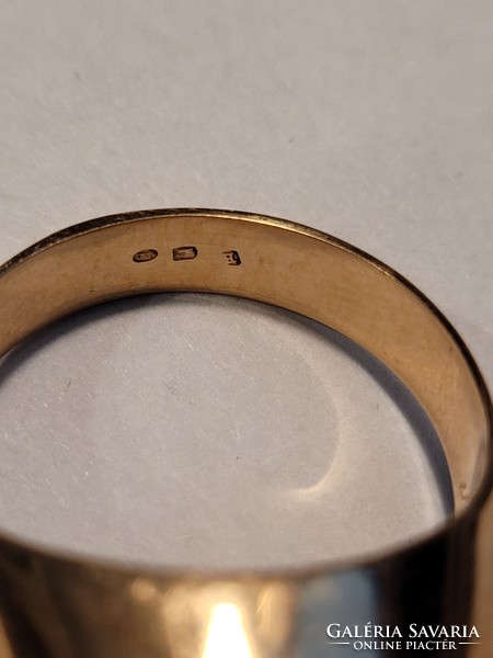 14K gold signet ring (8g) beautiful!