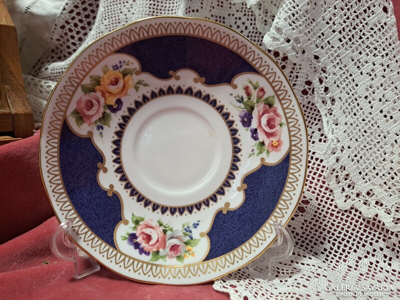 Queen's porcelain tea cup