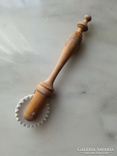 Antique porcelain cleaver with turned wooden handle