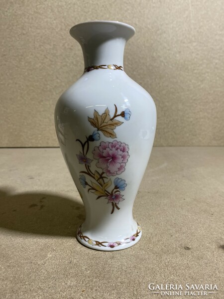 Hollóházi porcelán váza, 24 x 11 cm-es magasságú, hibátlan darab.2252