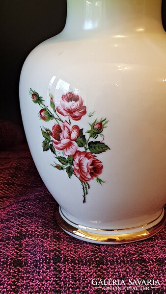 Old Hólloháza porcelain vase. 15 cm high.