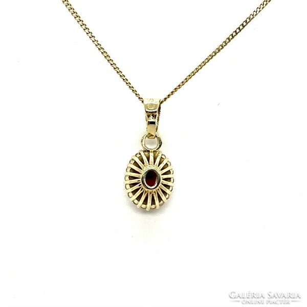 4786. Gold pendant with coral and zirconia