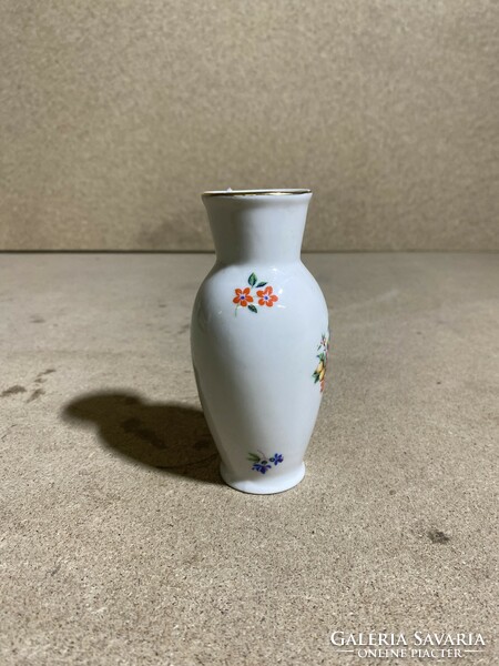 Porcelán kicsi váza, retro, 12 x 6 cm-es nagyságú. 2237