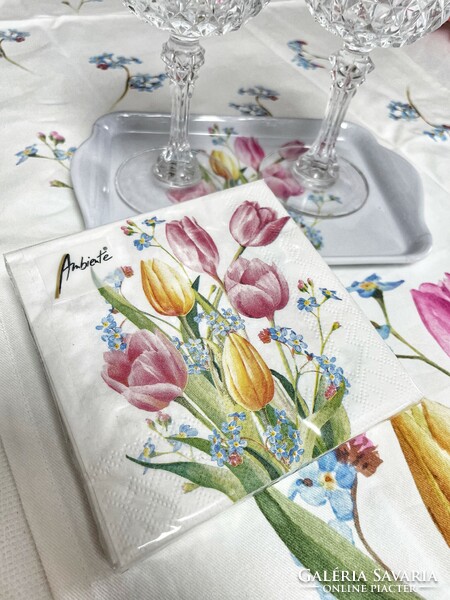 Meseszép tulipános asztali dekorációs készlet