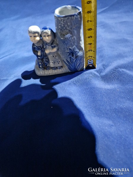 Dutch blue porcelain couple's small vase