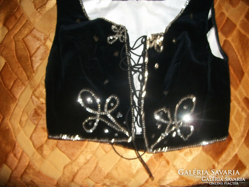 Black corded, sequined vest for Hungarian clothing, worn for the opening of a Hungarian club. Shoulder: 39 cm, size