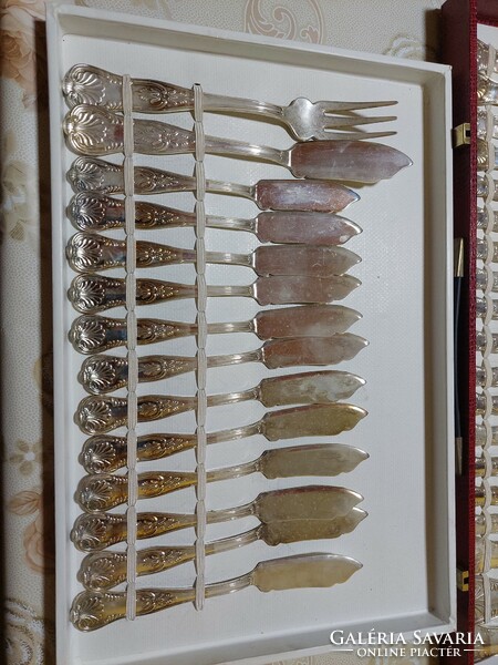12 Personal complete silver-plated cutlery set