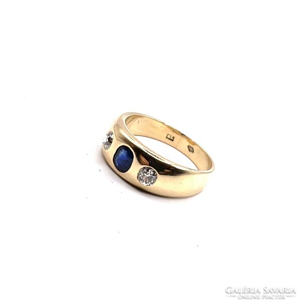 4822. Art deco caul ring with diamonds and blue sapphires