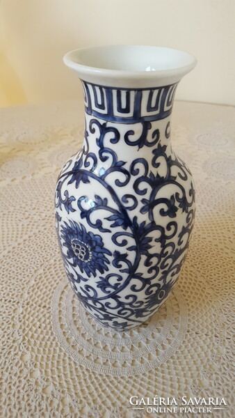Kék-fehér kínai porcelán váza