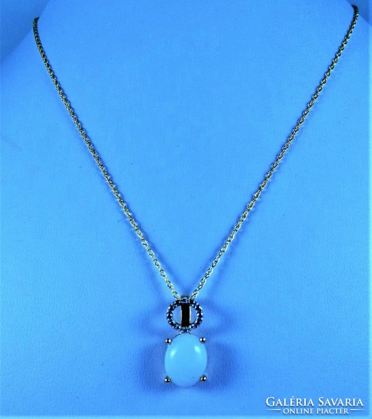 Dazzling 14k gold necklace and pendant with diamonds and opal gems!!!