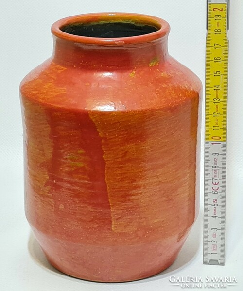 "Mihály" Mihály Béla jelzett, narancssárga mázas kerámia váza (2933)