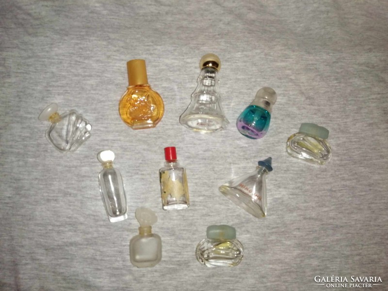 Small cologne and perfume bottles - 10 in one