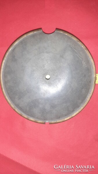 Wall clock pendulum lens