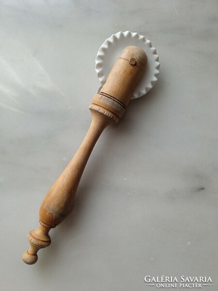 Antique porcelain cleaver with turned wooden handle