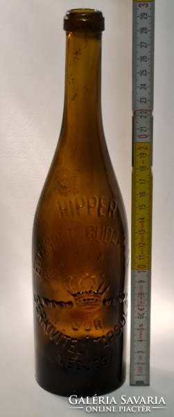 "Ripper Egyesült Budapesti Serkiviteli Társulat Védjegy" szalagos koronás barna sörösüveg (2934)
