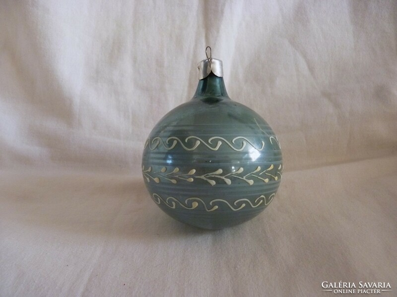 Old glass Christmas tree decoration - sphere!