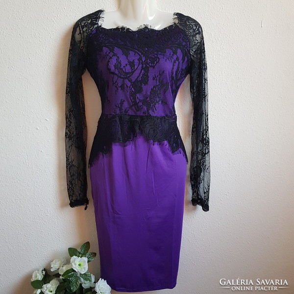 Új, S-es fekete csipkés, hosszú ujjú lila színű karcsúsított alkalmi ruha, midi ruha