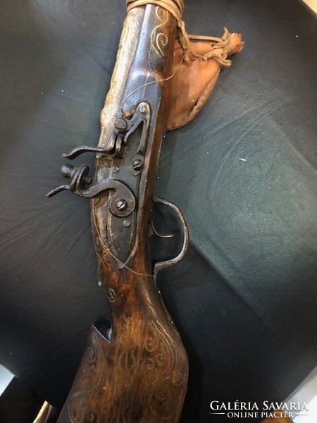 Török csappantyús pisztoly, szép állapotban, 41 cm-es.antik