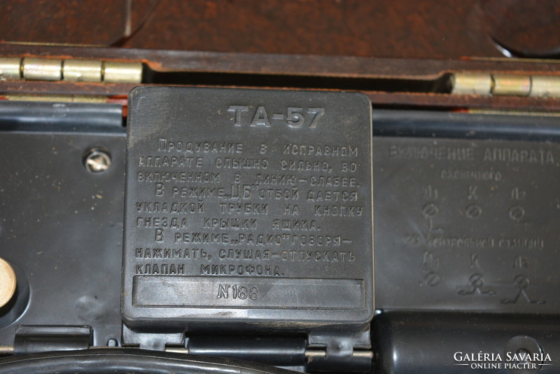Orosz katonai tábori telefon TA-57