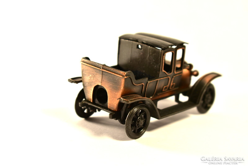 OLDTIMER AUTÓ FIGURÁLIS CERUZAHEGYEZŐ MINIATÚRA FÉM FIGURA