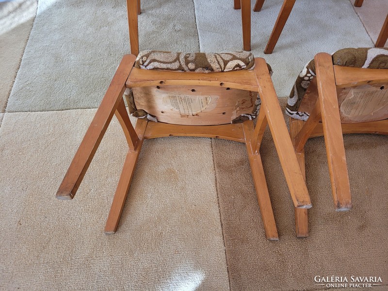 Retro kárpitozott íves ülőke mid century puff kis szék lábtartó