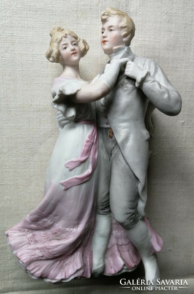 Biscuit romantic dancing couple sculpture