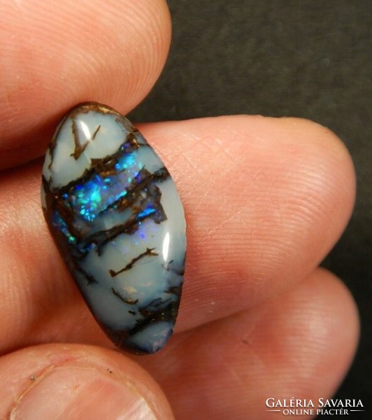 100% Natural, hand polished Australian boulder opal 5.7 Ct