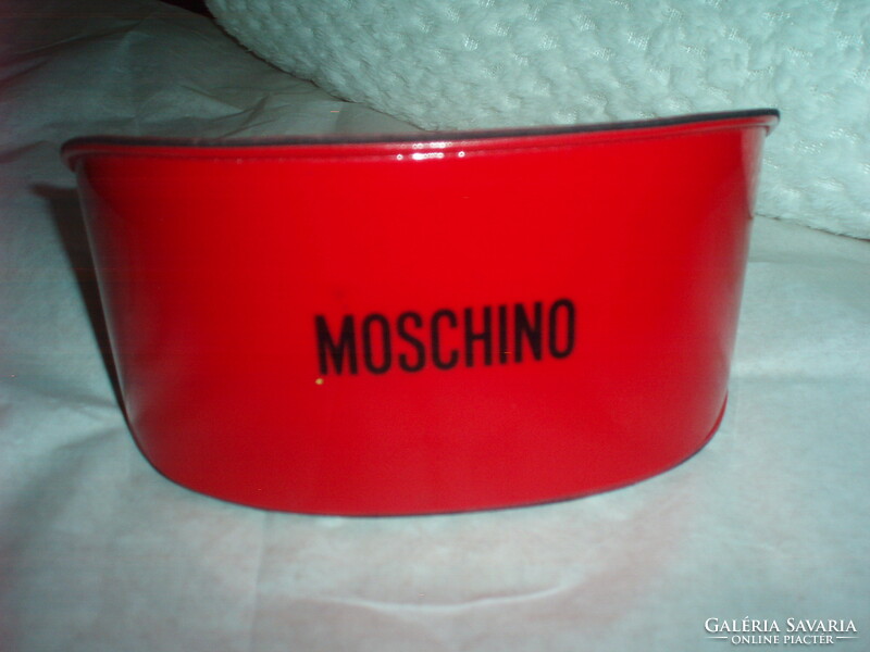 Vintage moschino glasses case