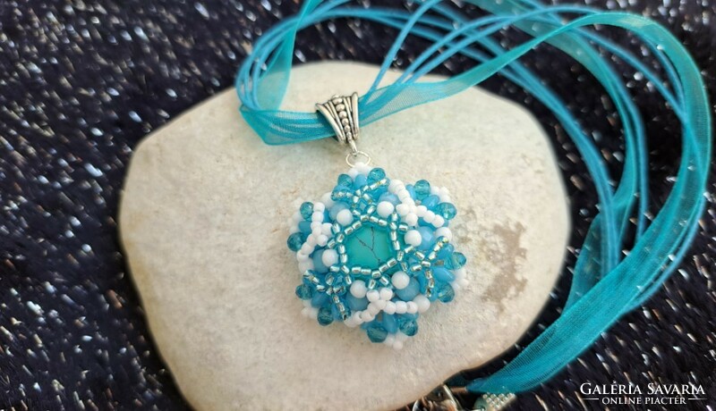 Turquoise turkinite pendant with necklace