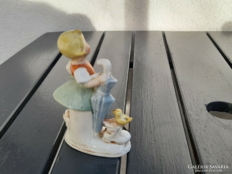 Meseszép Altwien Méhkas jelzéses figurális porcelán