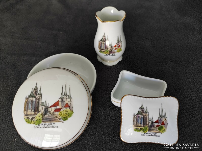 Porcelán figurák (Hollóházi, Bodrogkeresztúri, Aquincumi, Drasche) együtt eladók