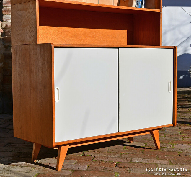 Jiří Jiroutek, U-453, szekrény, retro, mid century tálalószekrény, highboard, komód