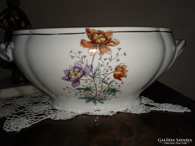 Art Nouveau poppy and poppy flower soup bowl or bowl