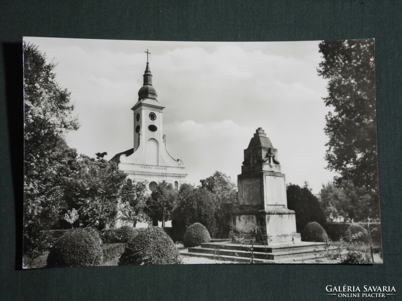 Postcard, boly, detail of the Heroes' Square monument, view of the church